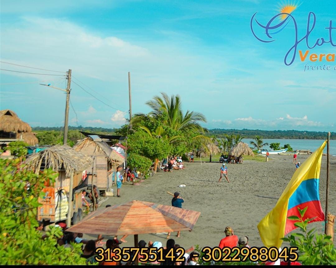 La playa de Bahía Rada frente al hotel